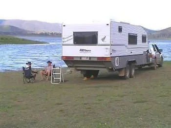 ***  Lake Somerset Holiday Park Kilcoy Australia
